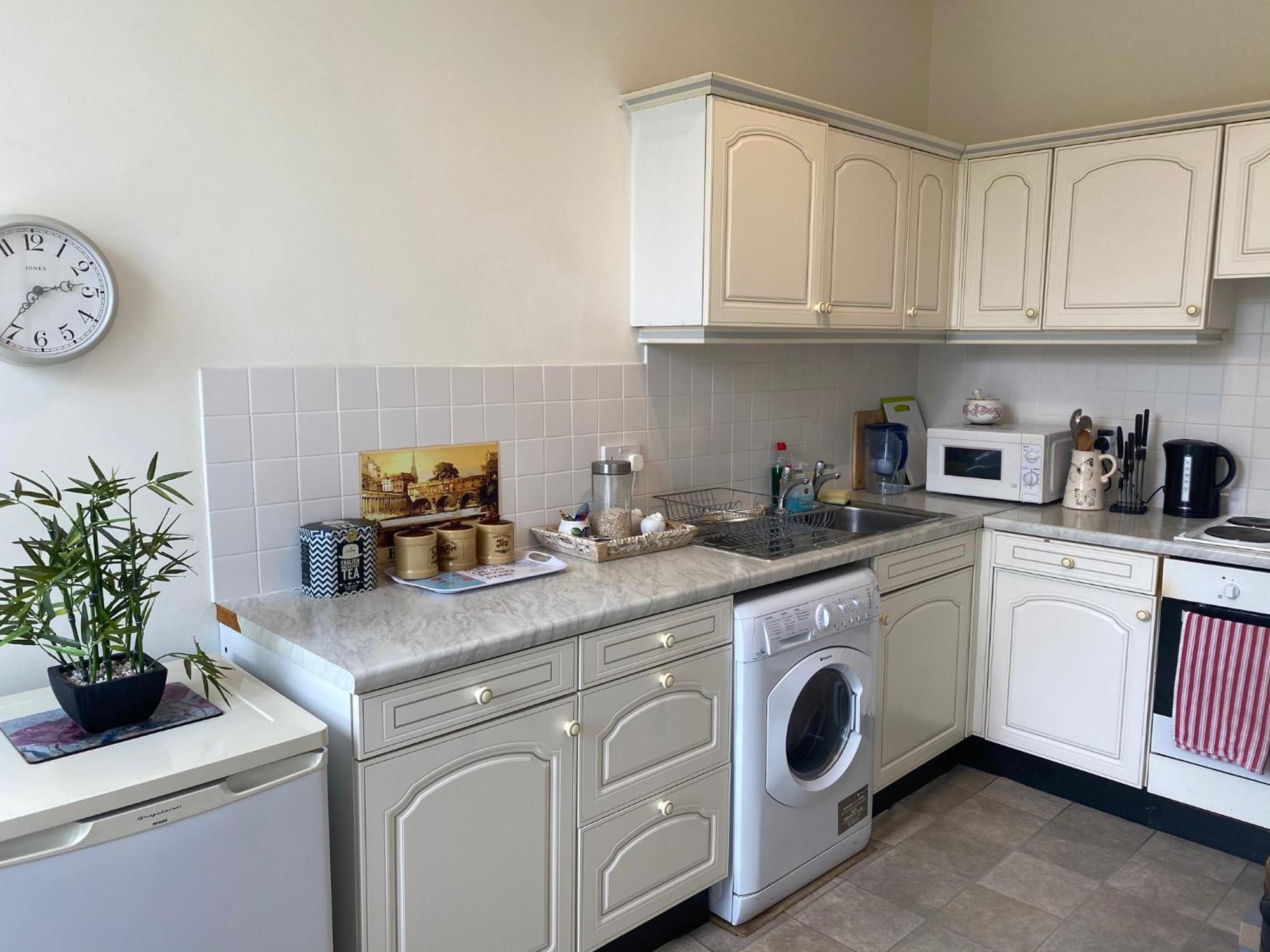 Grosvenor Apartments In Bath - Great For Families, Groups, Couples, 80 Sq M, Parking Eksteriør bilde