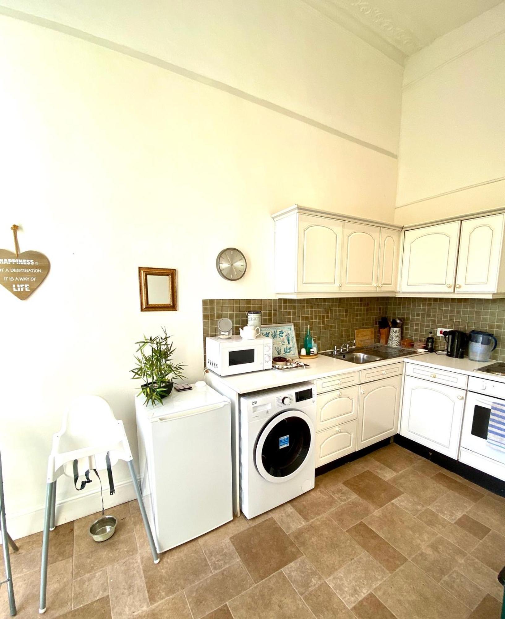 Grosvenor Apartments In Bath - Great For Families, Groups, Couples, 80 Sq M, Parking Eksteriør bilde
